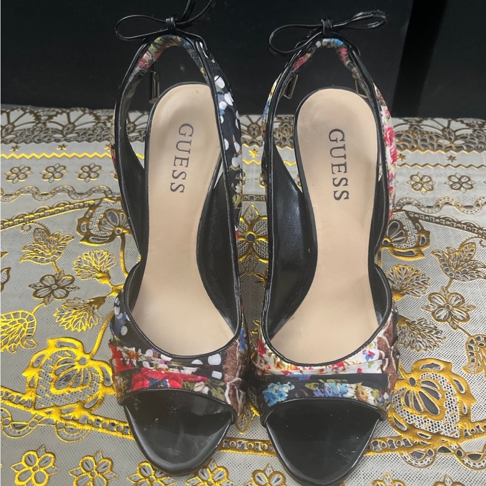 Guess  Stilettos Heels - Picture 3 of 10